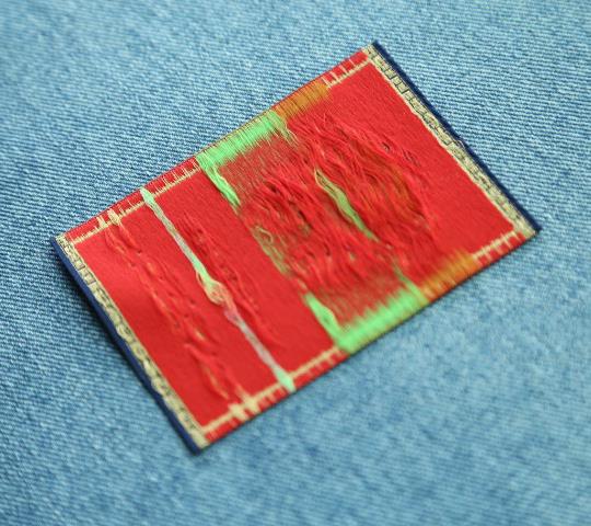 custom woven label