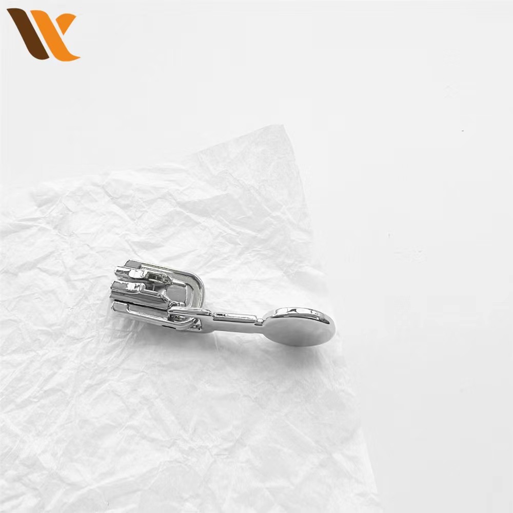 Customized Zipper Puller For Mens Clothing 4